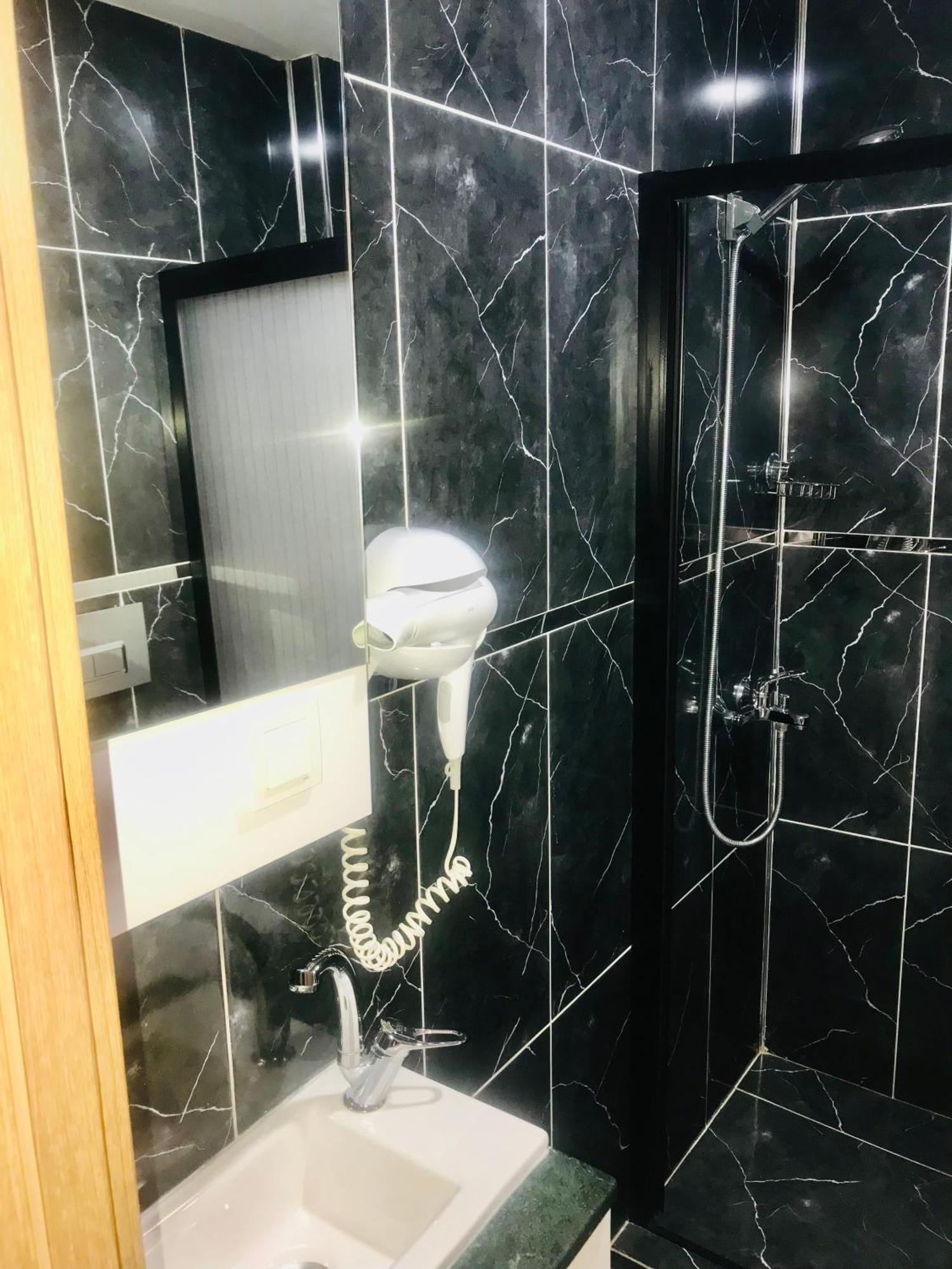 Bonita Hotel Istanbul Exteriör bild